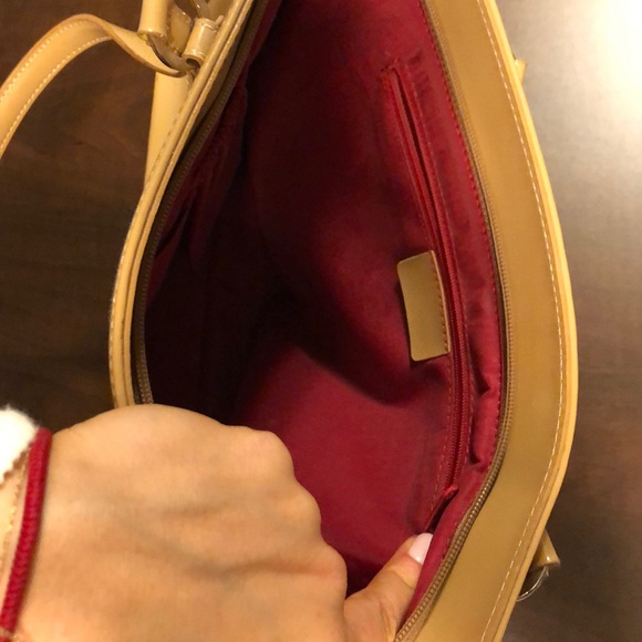 Kate Spade Vintage Nude Patent Leather Handbag - Picture 4 of 11